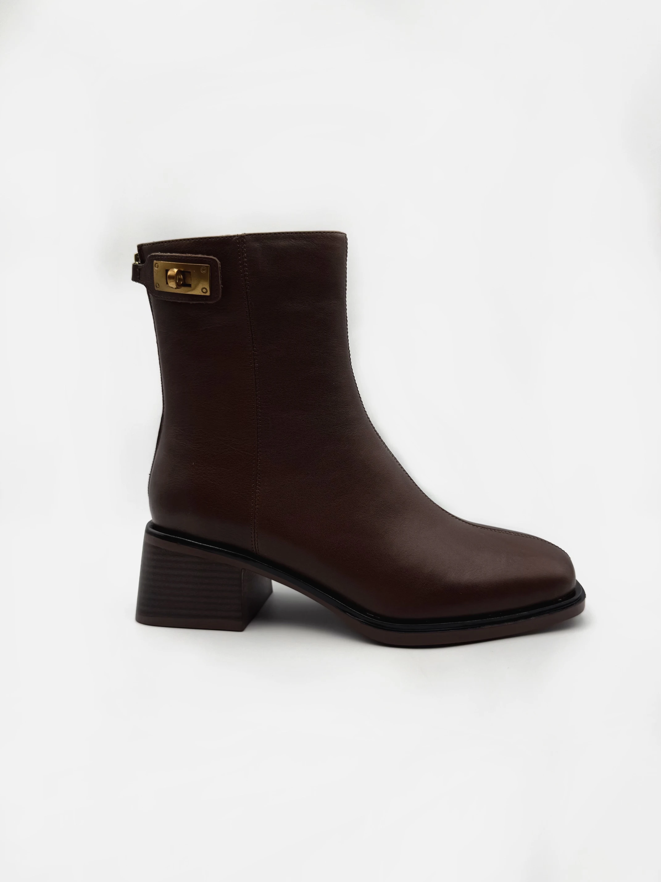 Ботинки "BLACK AND BROWN"