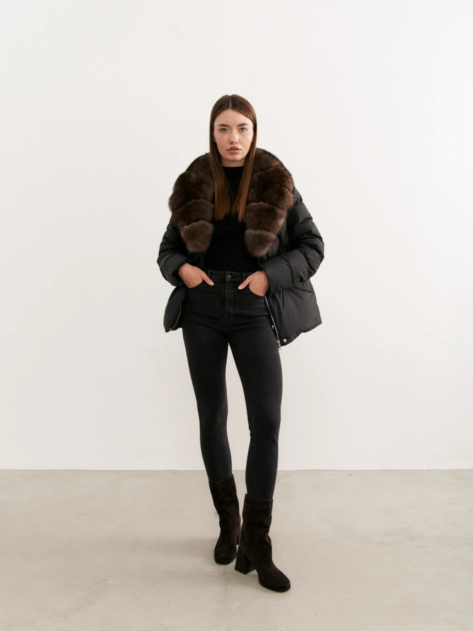 Пуховик "DARK ELEGANCE"